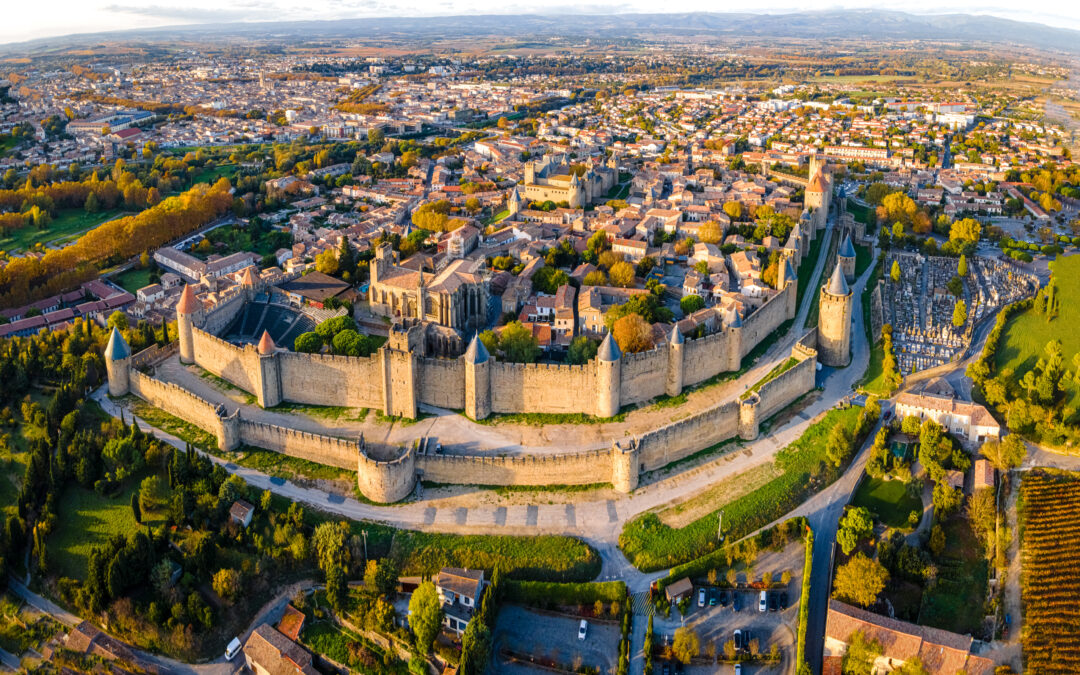 Photo d'une vue aérienne de la ville de Carcassonne, Occitanie